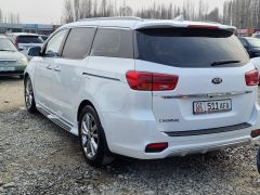 Photo of the vehicle Kia Carnival