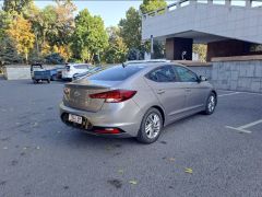 Photo of the vehicle Hyundai Elantra