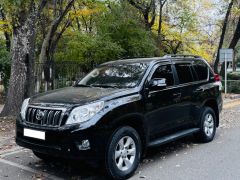 Фото авто Toyota Land Cruiser Prado