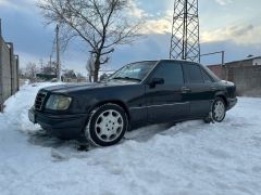 Фото авто Mercedes-Benz W124