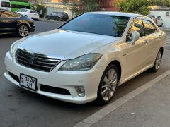 Фото авто Toyota Crown