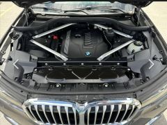 Photo of the vehicle BMW X7