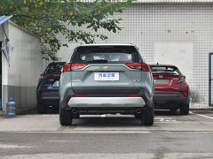 Сүрөт унаа Toyota RAV4