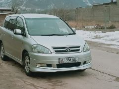 Фото авто Toyota Ipsum