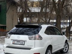 Photo of the vehicle Lexus RX