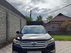 Photo of the vehicle Toyota Highlander