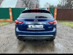 Photo of the vehicle Infiniti QX70