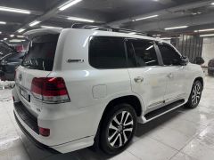 Сүрөт унаа Toyota Land Cruiser