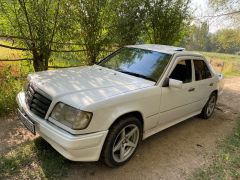 Фото авто Mercedes-Benz W124