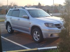 Photo of the vehicle Mitsubishi Outlander