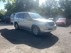 Photo of the vehicle Lexus GX