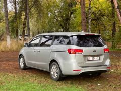 Photo of the vehicle Kia Carnival