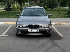 Photo of the vehicle BMW 5 Series