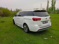 Photo of the vehicle Kia Carnival