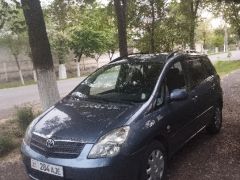 Сүрөт унаа Toyota Corolla Verso