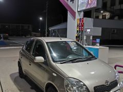 Сүрөт унаа Toyota Vitz