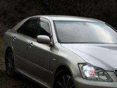 Photo of the vehicle Toyota Crown