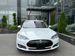 Фото авто Tesla Model S