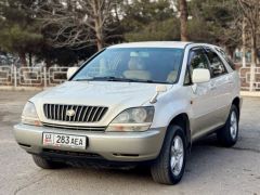 Сүрөт унаа Toyota Harrier