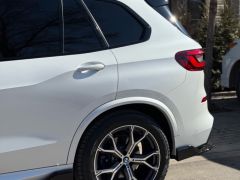 Photo of the vehicle BMW X5