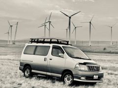 Сүрөт унаа Toyota HiAce