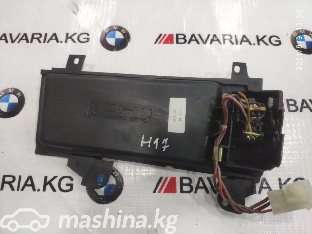 Spare Parts and Consumables - Отделение в центральной консоли, E39LCI, 51168159694