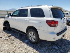 Сүрөт унаа Toyota Sequoia