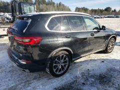 Photo of the vehicle BMW X5