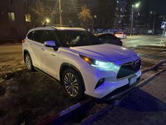 Сүрөт унаа Toyota Highlander