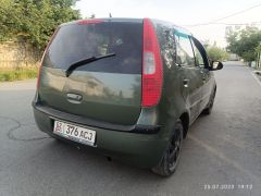 Сүрөт унаа Mitsubishi Colt