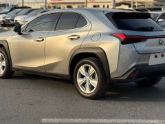 Фото авто Lexus UX