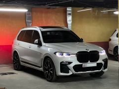 Фото авто BMW X7