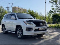 Photo of the vehicle Lexus LX