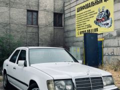 Сүрөт унаа Mercedes-Benz W124