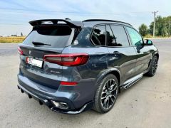 Photo of the vehicle BMW X5