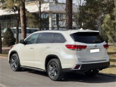 Сүрөт унаа Toyota Highlander