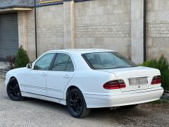 Photo of the vehicle Mercedes-Benz E-Класс