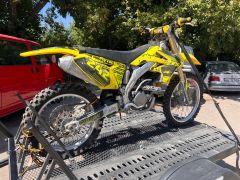 Сүрөт унаа Suzuki RM