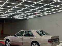 Фото авто Mercedes-Benz W124