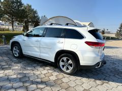 Сүрөт унаа Toyota Highlander