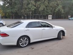 Сүрөт унаа Toyota Crown