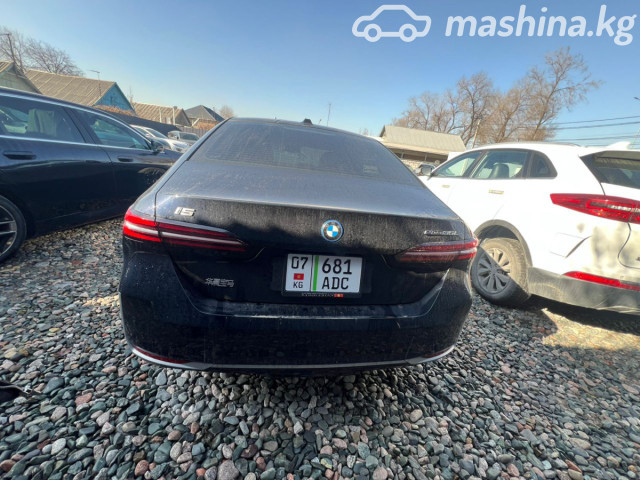 BMW i5