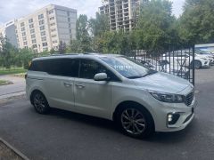 Photo of the vehicle Kia Carnival