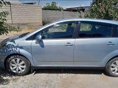 Сүрөт унаа Toyota Corolla Verso