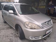 Сүрөт унаа Toyota Avensis Verso