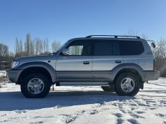 Сүрөт унаа Toyota Land Cruiser Prado