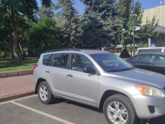 Сүрөт унаа Toyota RAV4