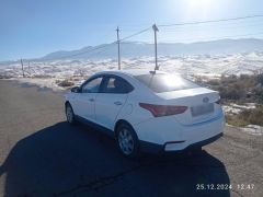 Сүрөт унаа Hyundai Solaris