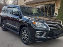 Photo of the vehicle Lexus LX