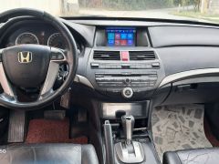 Сүрөт унаа Honda Accord